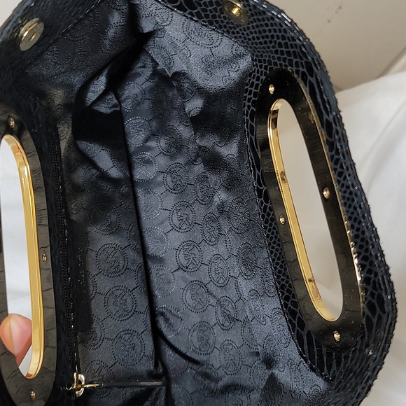 Michael Kors Berkeley Patent Python Clutch - Picture 10 of 13